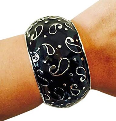 Fitbit Bracelet for Fitbit Charge or Charge HR – The BERNADETTE Black and Silver Paisley Swirl Fitbit Bracelet Review